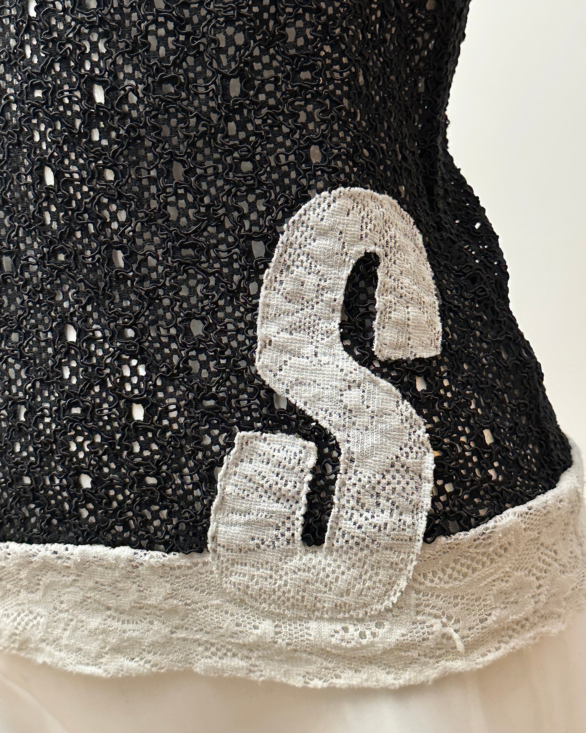 Lace Appliqué V-Neck Tee