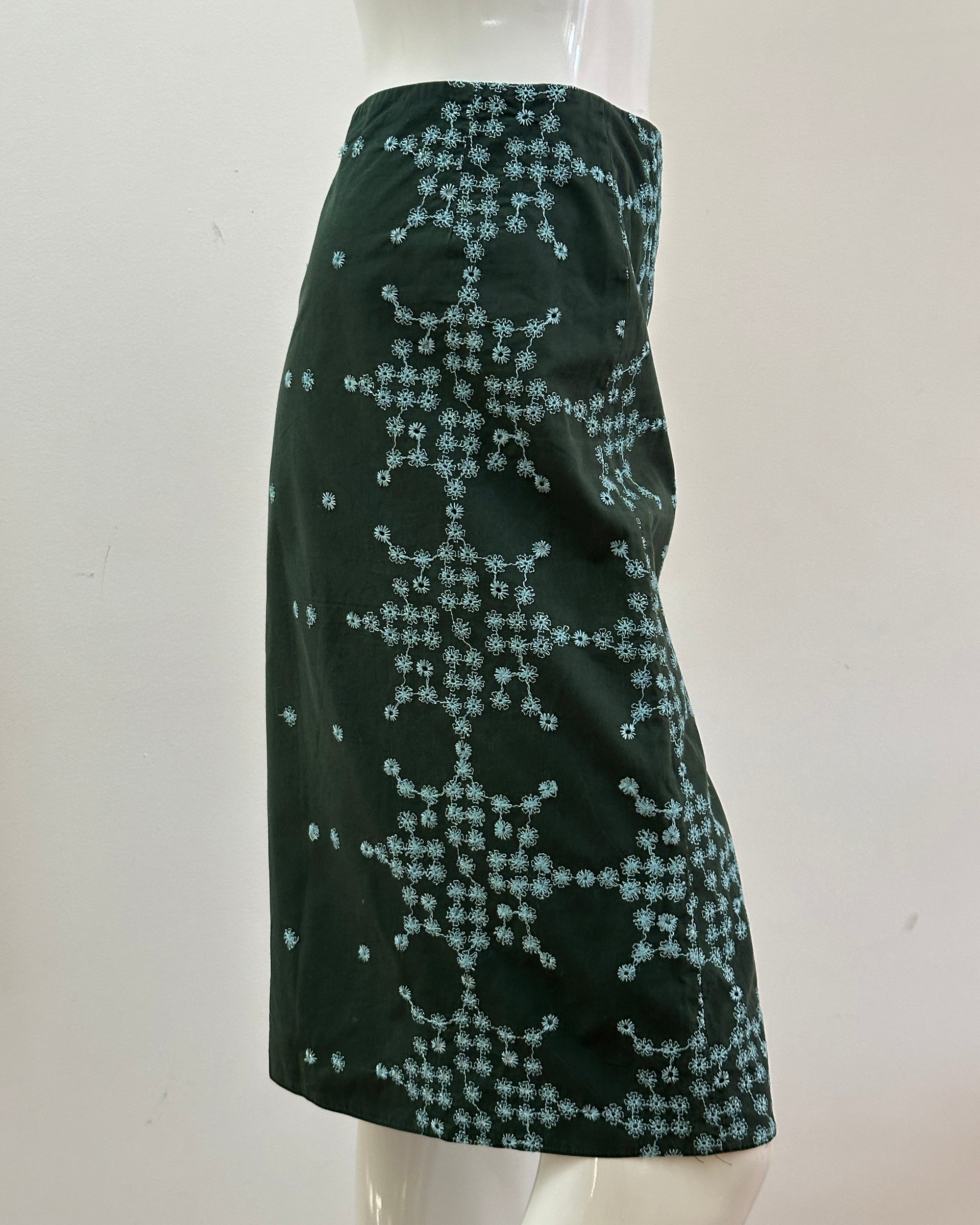 Embroidered Midi Skirt M