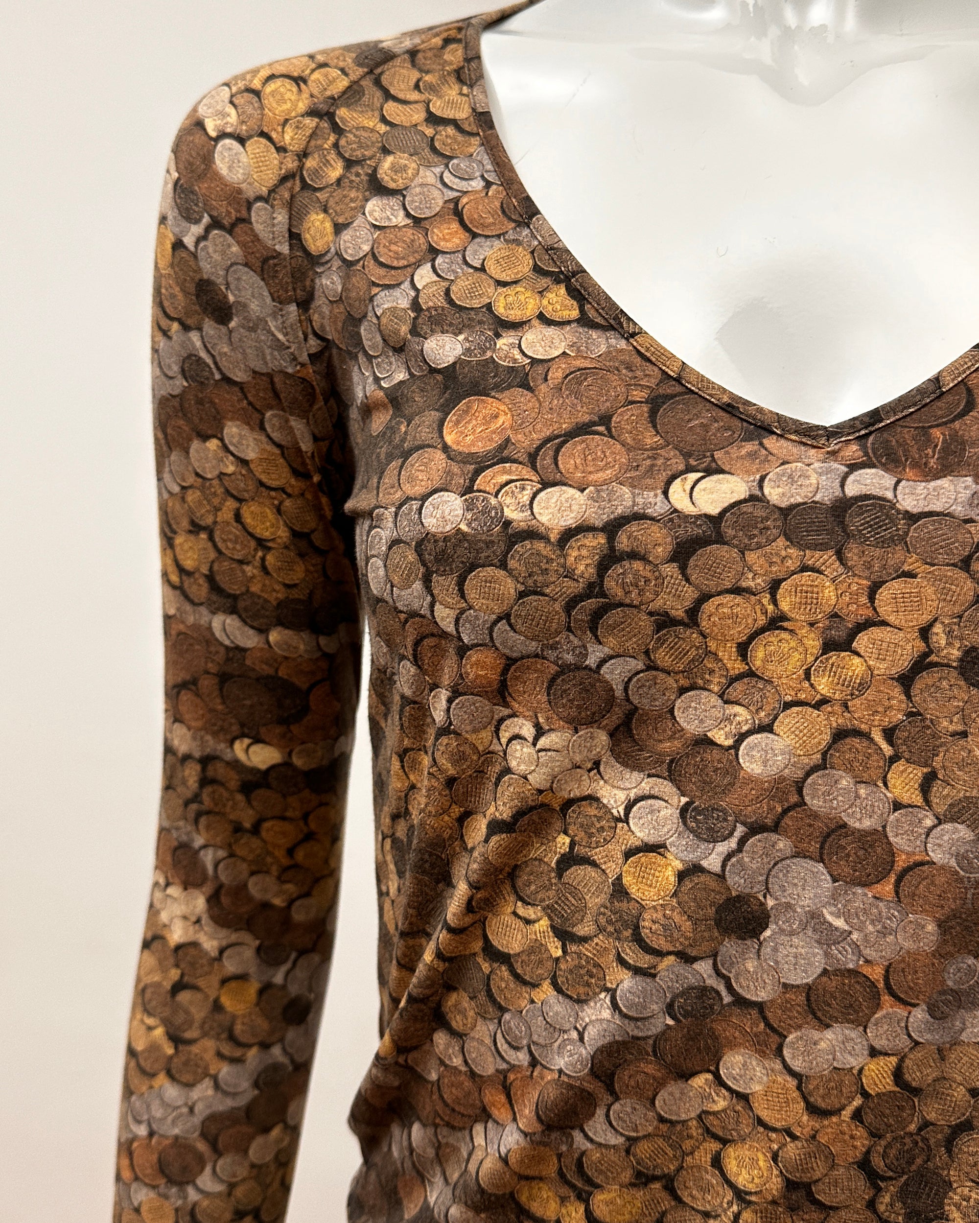 Golden Coin Illusion Top M