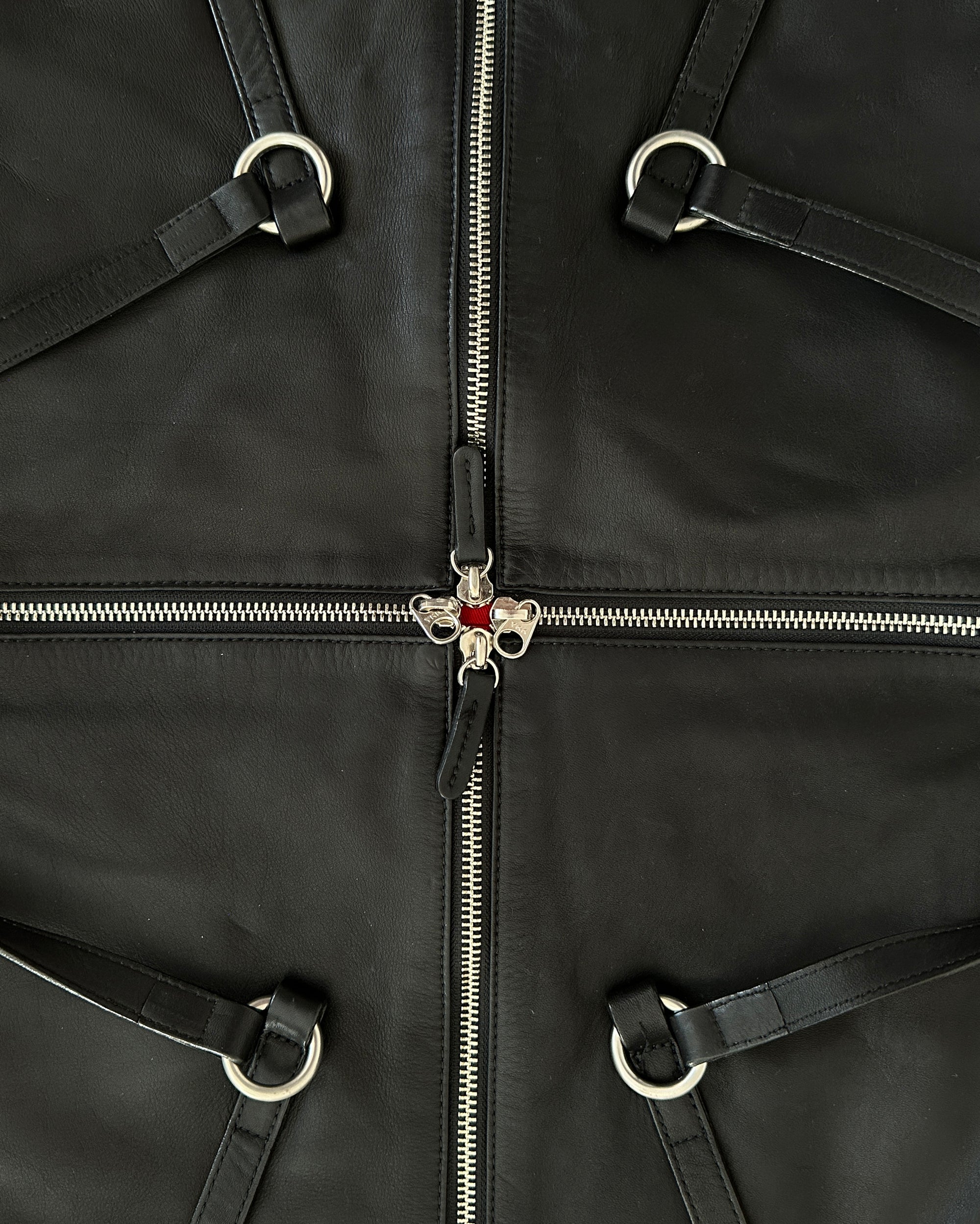 KAWA KAWA Quadrant Zip Leather Bag