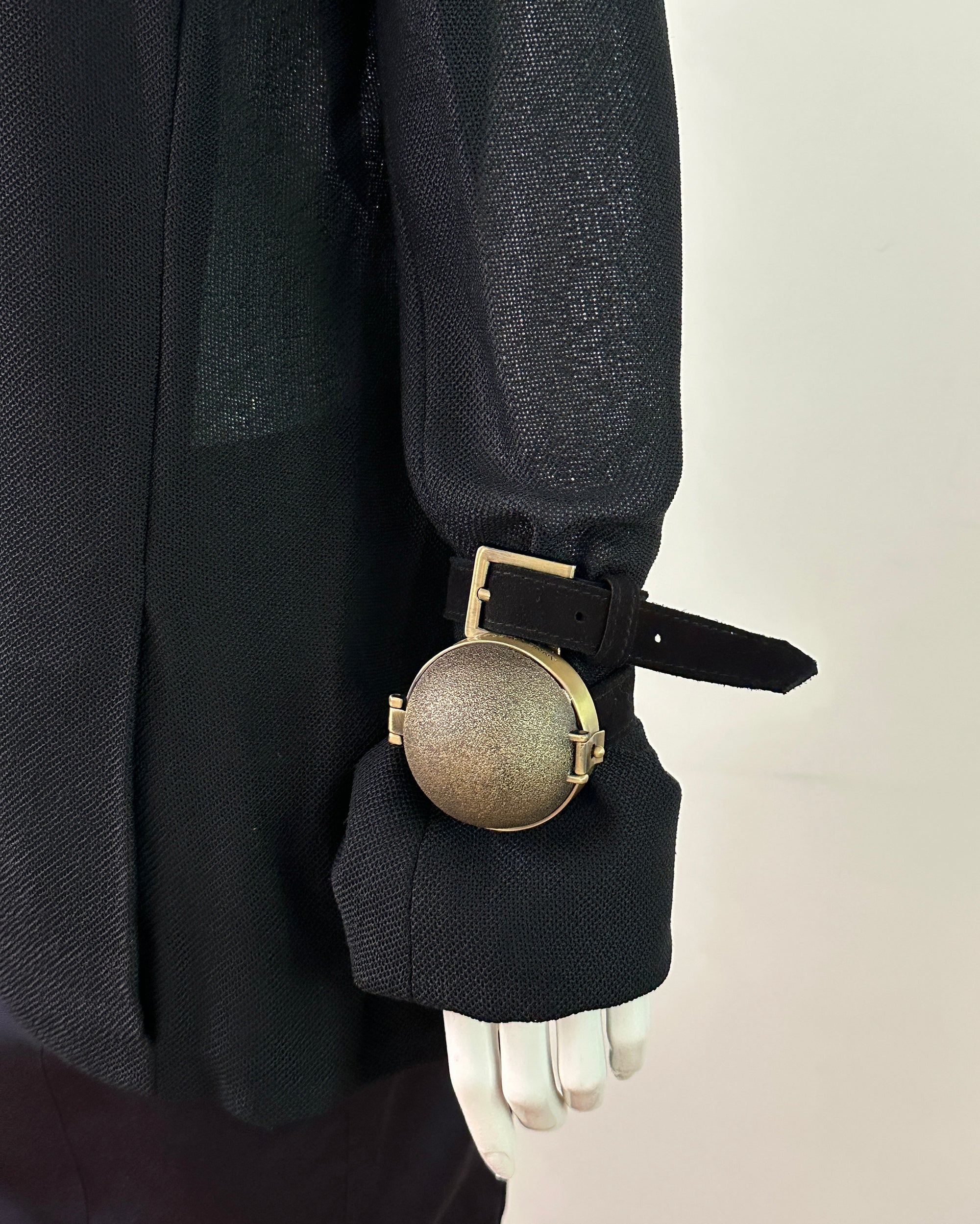 ANNE VALERIE HASH Pincushion Bracelet