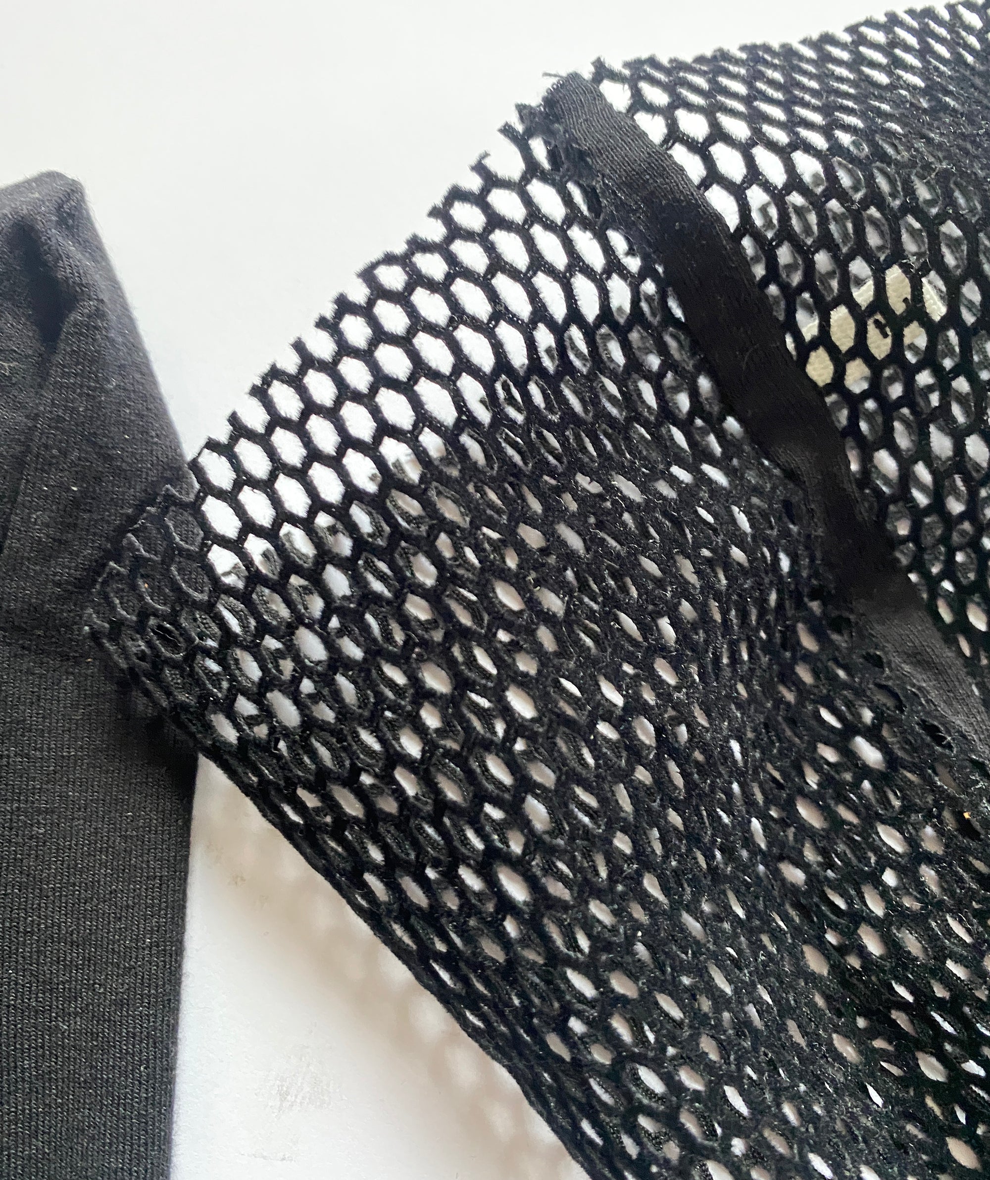 MM5 MAISON MARGIELA Velvet Fishnet Socks