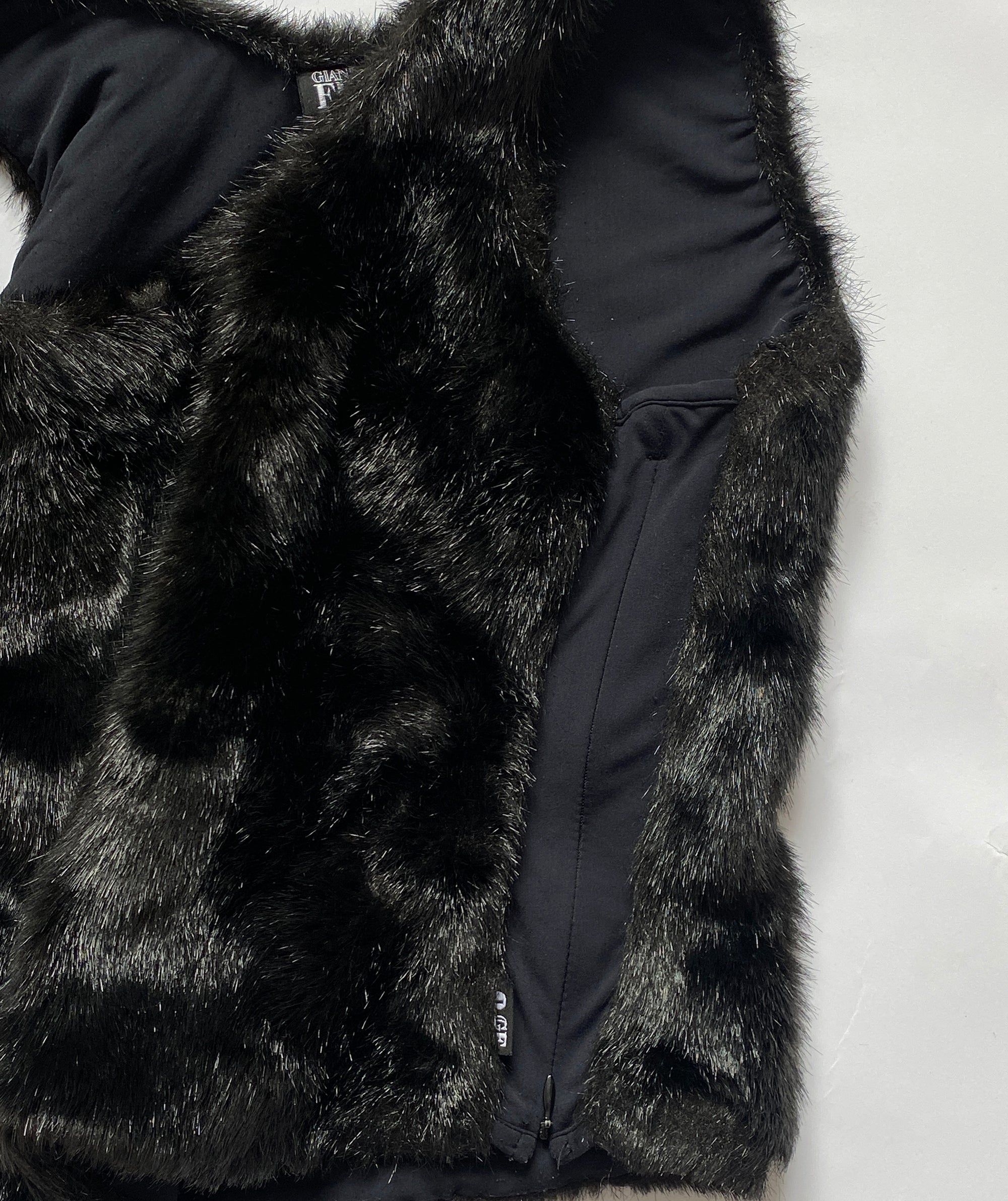 GIANFRANCO FERRE Faux Fur Top S