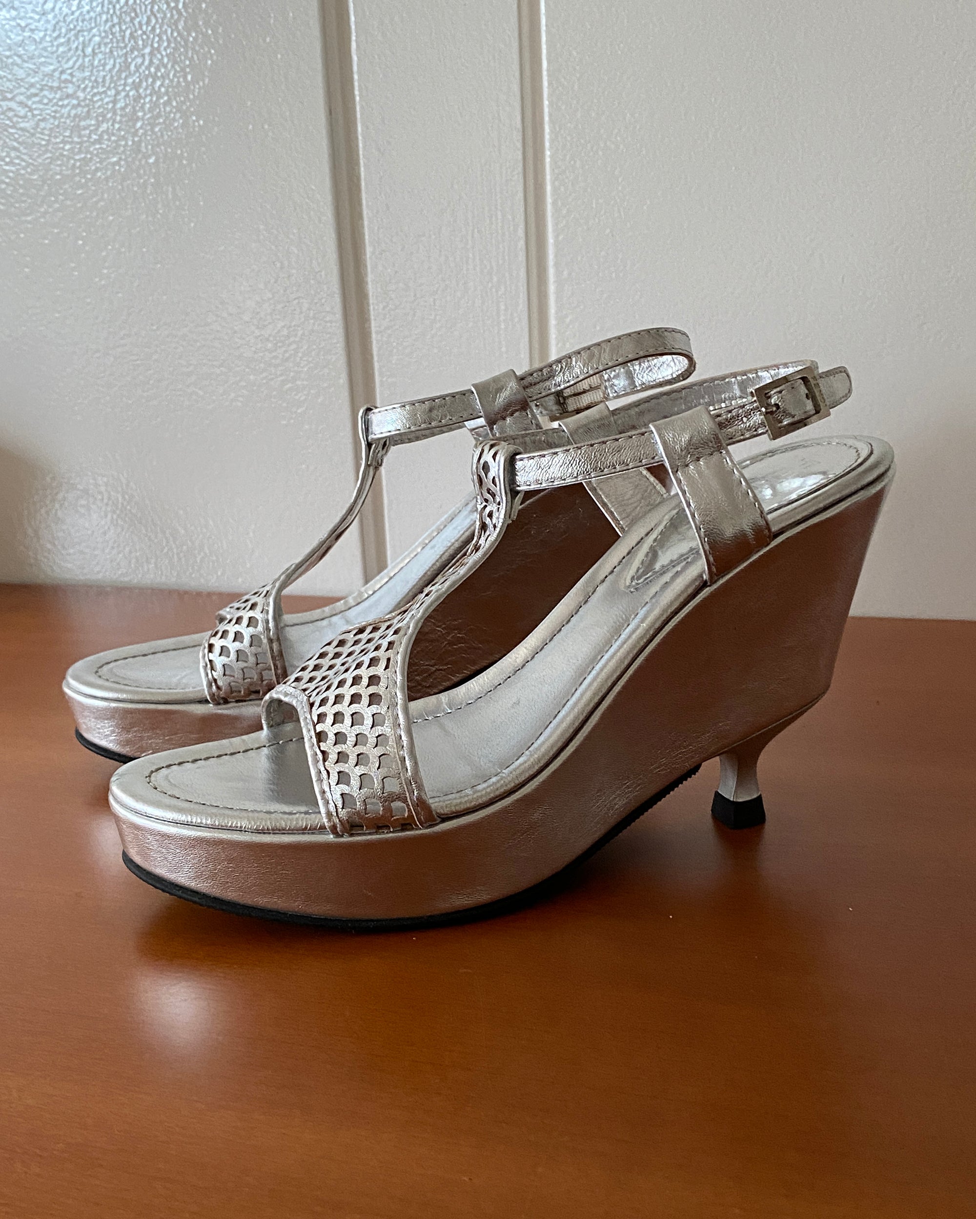 FENDI SS2007 Platform Kitten Heels 37
