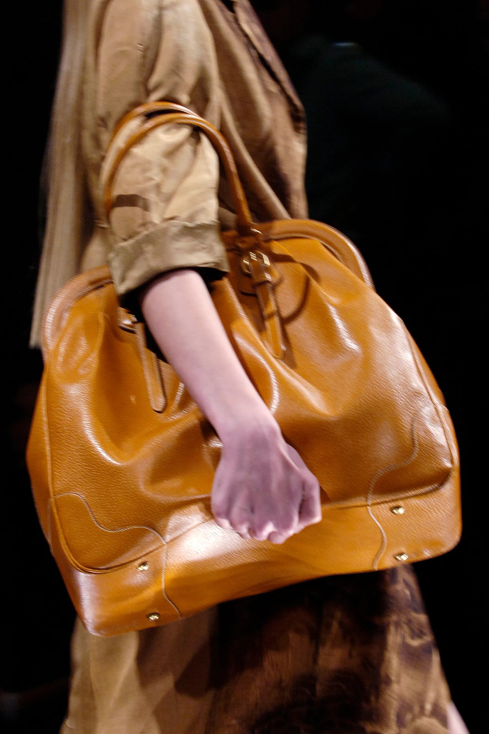 PRADA FW2006 Vitello Daino Antik Leather Tote Bag