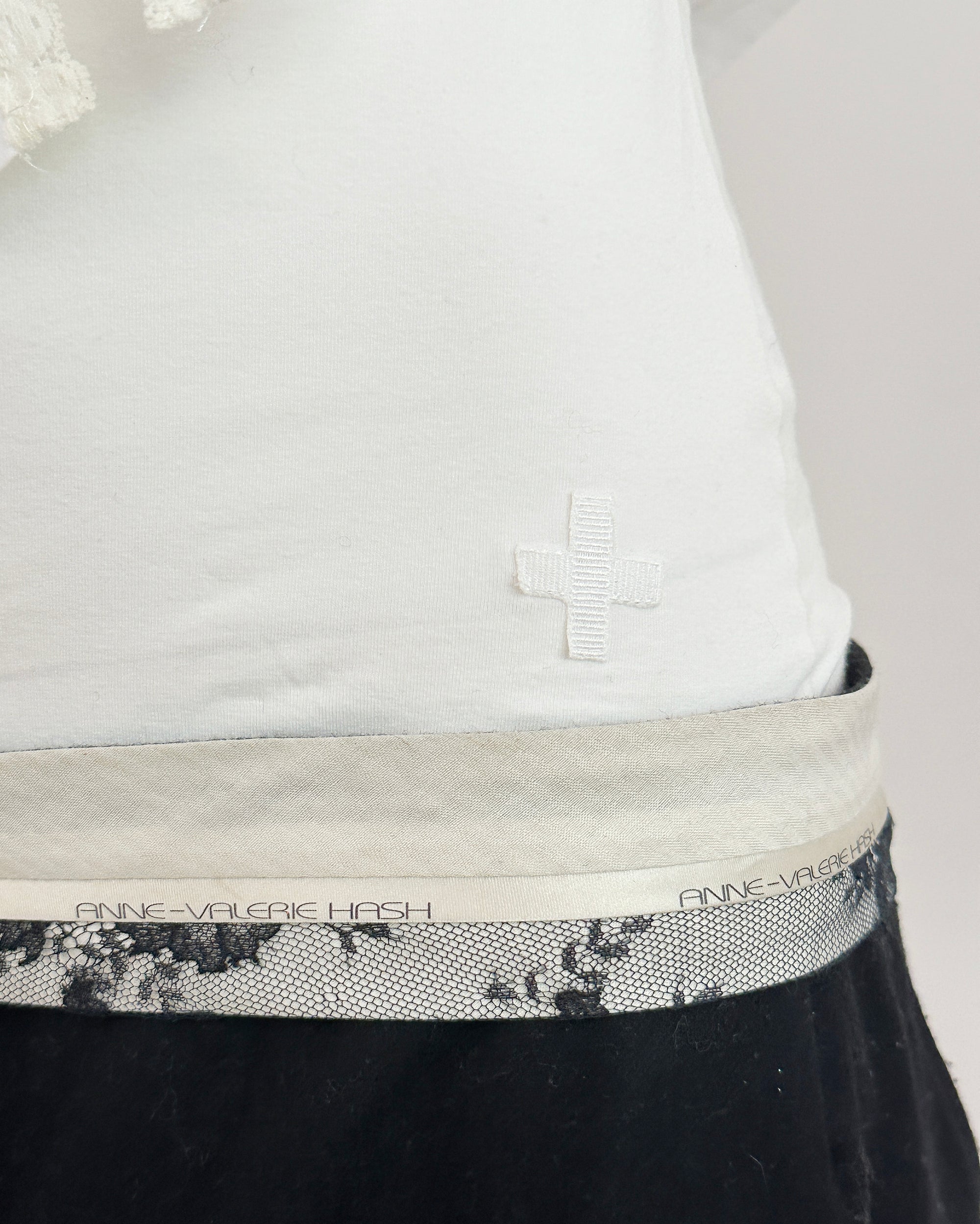 JC DE CASTELBAJAC White Cape Overlay Tee M
