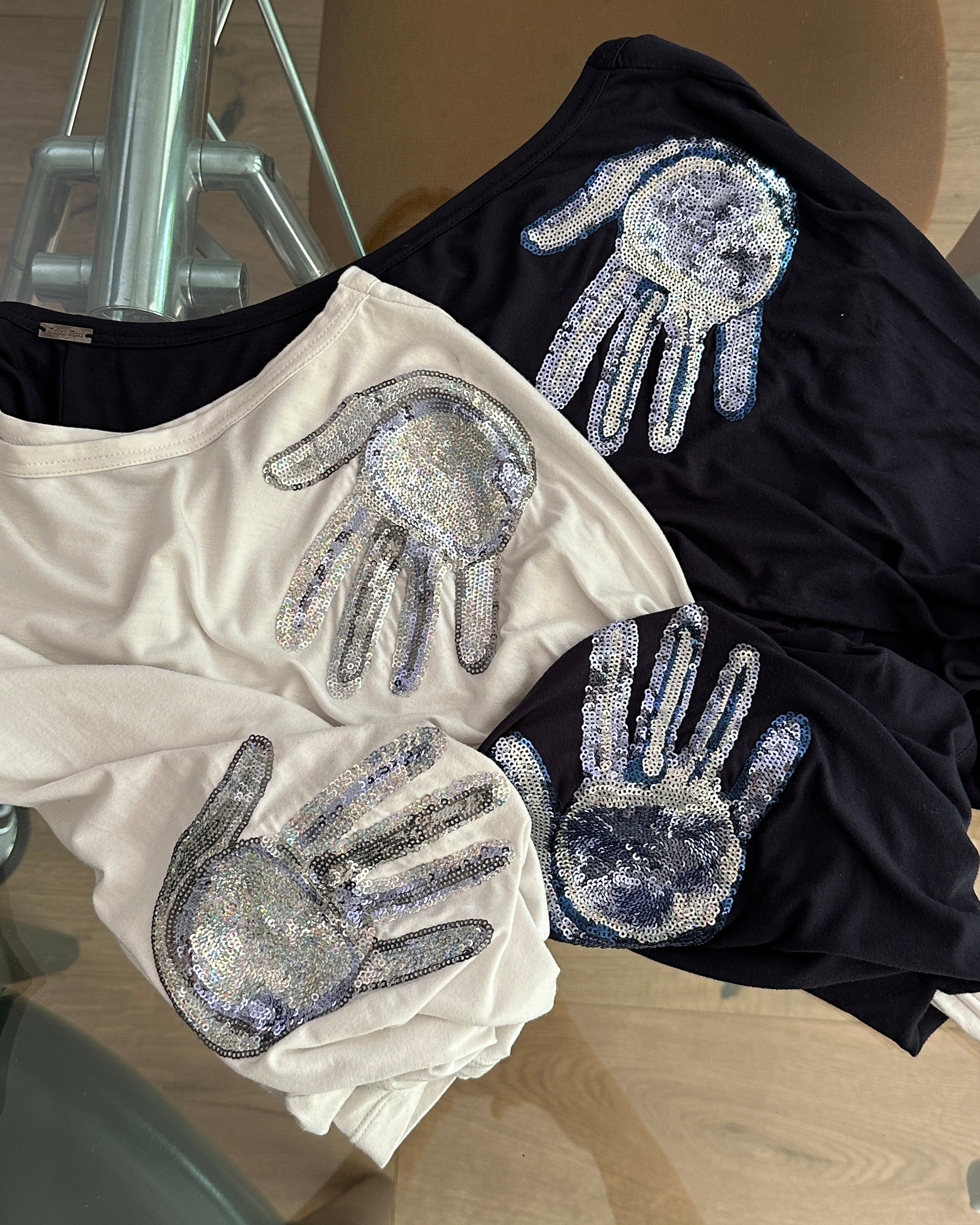 Sequin Hands Top Black S