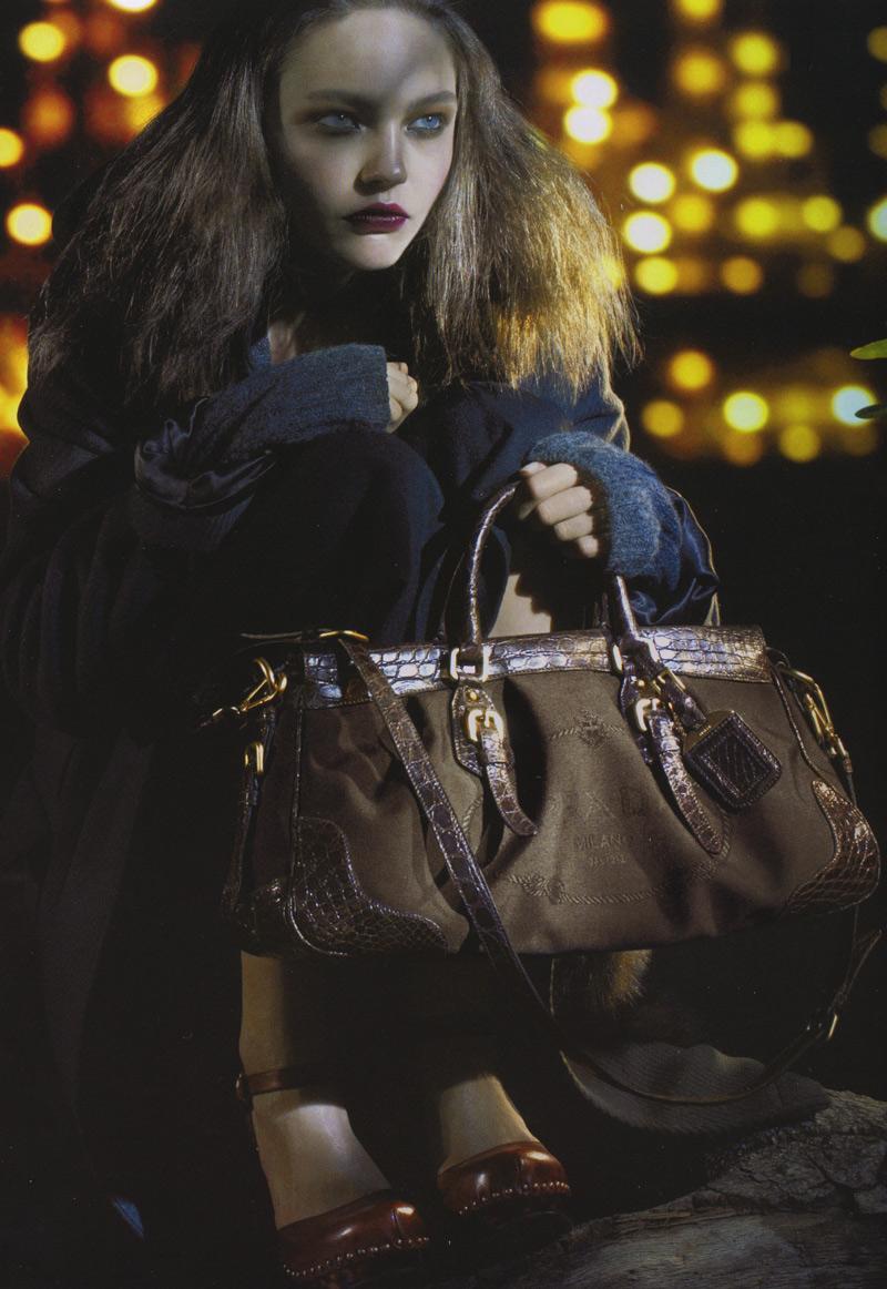PRADA FW2006 Vitello Daino Antik Leather Tote Bag