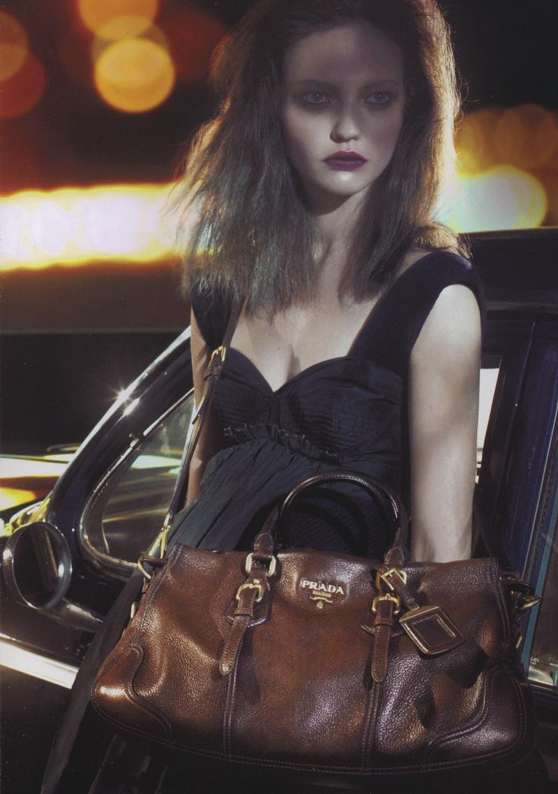 PRADA FW2006 Vitello Daino Antik Leather Tote Bag