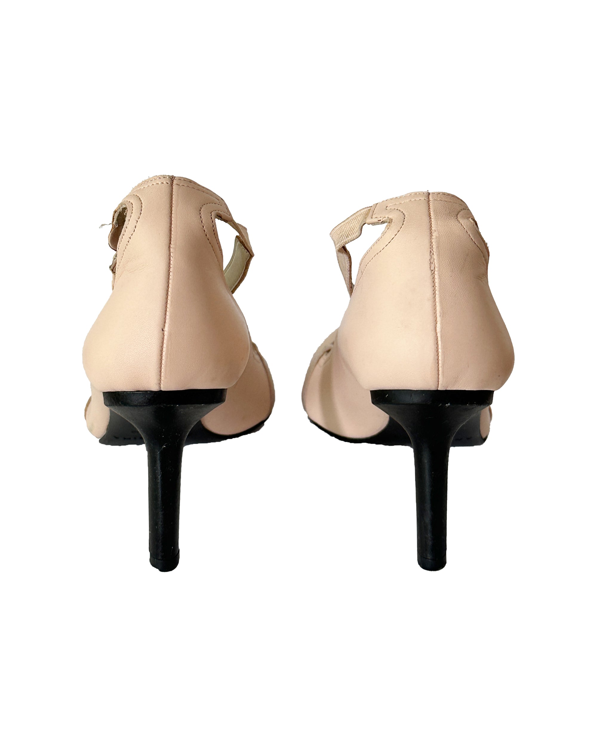 ANTEPRIMA Medical Hook Closures Pumps 36