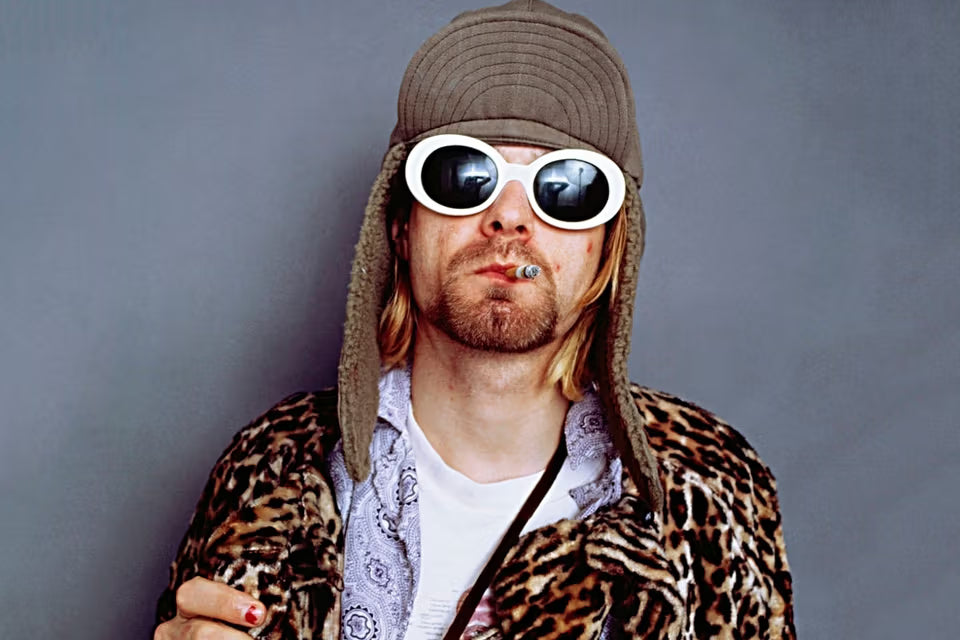 CHRISTIAN ROTH Infinity Frame Sunglasses