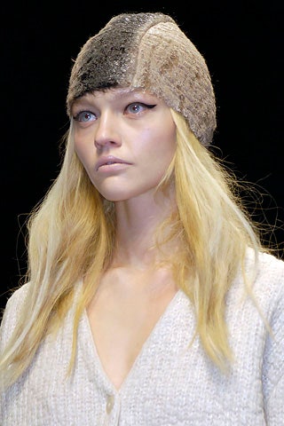 PRADA ニット帽　FW 2007 コレクション Prada FW 2007 Green Mohair Wave Knit Beanie – Forest Bunker