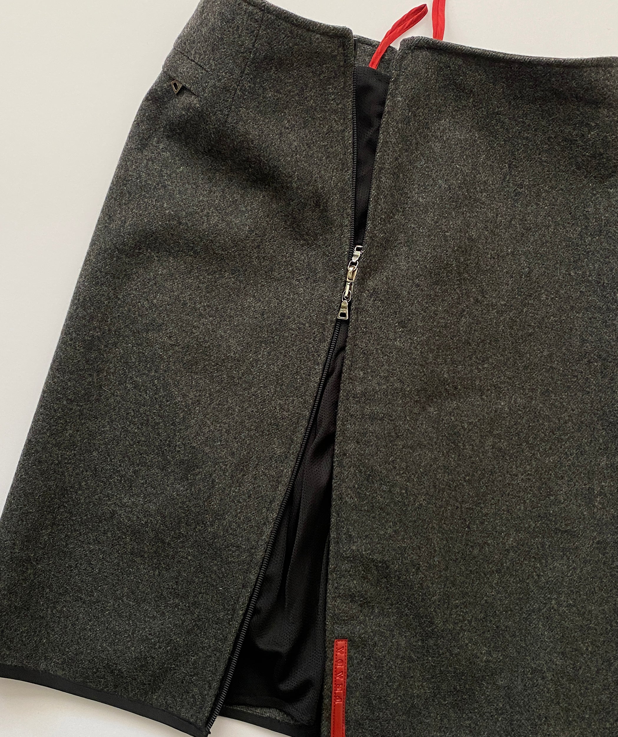 PRADA FW 1999 Wool Zipper Skirt S – Archive Club